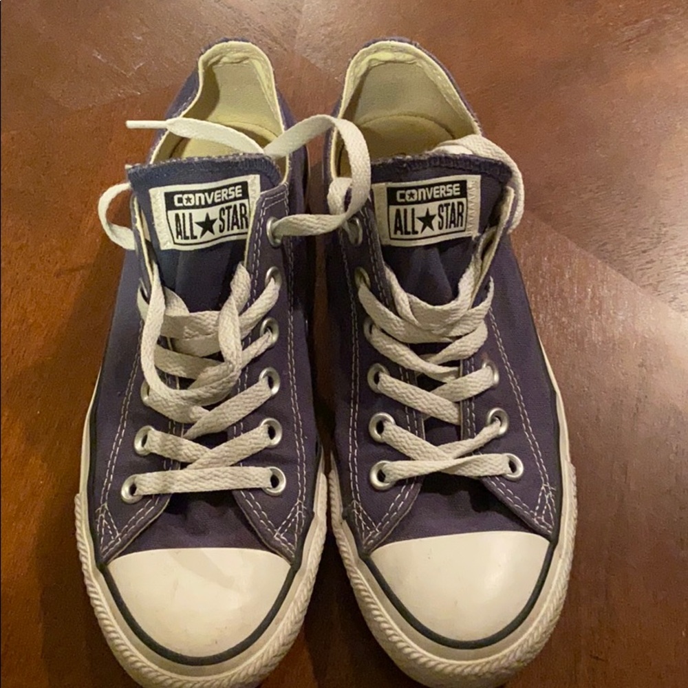 Navy Converse Size 7